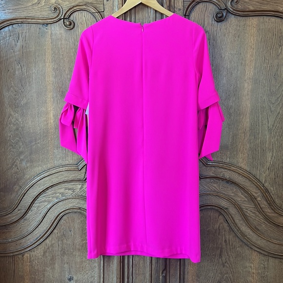 CeCe Crepe Shift Dress - Picture 8 of 10